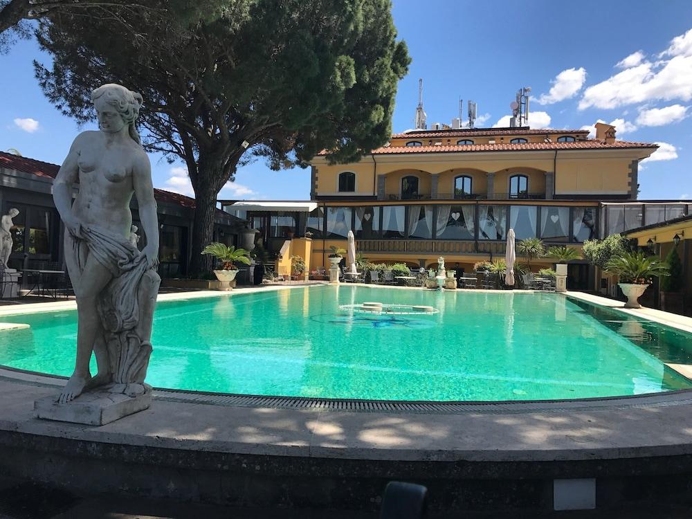 Grand Hotel Helio Cabala Marino Exterior photo